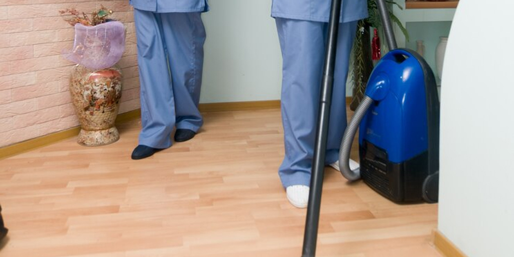 How to Maintain a Clean Home Between Professional Cleaning Visits